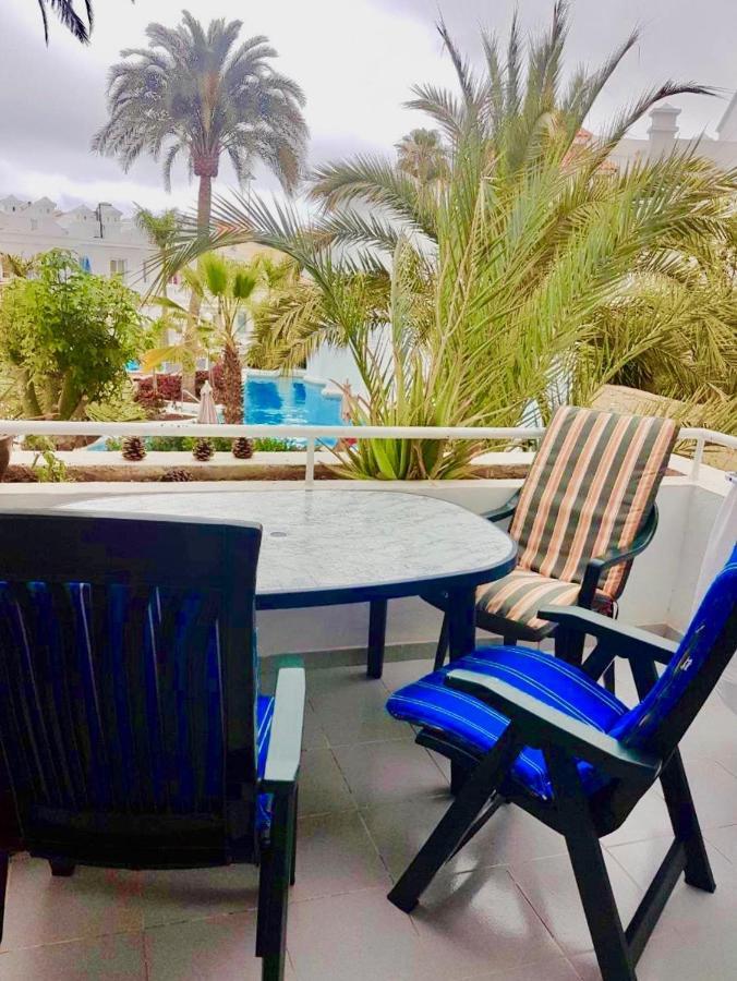 Amazing Beachfront, Pool And Terrace 아데제 외부 사진